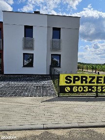 Mieszkanie na parterze + ogródek + taras + 2 miejsca parkingowe