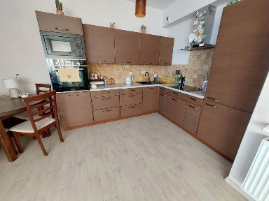 Mieszkanie w centrum Płocka 50m2: salon z aneksem, sypialnia, balkon