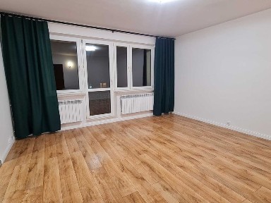 Bezpośredno Kawalerka po kapitalnym remoncie 30,7m2 + piwnica 2,26m2