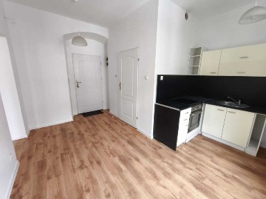 Do wynajęcia kawalerka przy ul. Groszowej w Jeleniej Górze