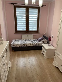 Sprzedam mieszkanie. Ścisłe centrum. Garaż*