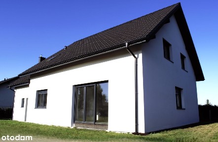 Przestronny budynek mieszkalny, 6 pokoi, duży ogród. Bez pośredników.