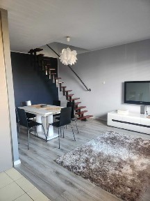 Dwupoziomowe mieszkanie 100,68m2 z balkonem i piwnicą. 3 pietro