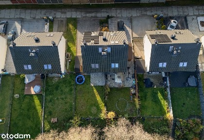 3 poziomowy domek na granicy z lasem i strumykiem