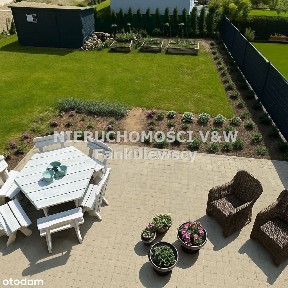 Luksusowa połowa domu w zabudowie bliźniaczej