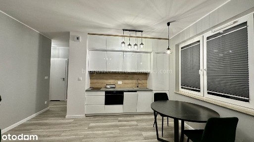 M-3 z miejscem w hali garażowej, apartamentowiec, winda, Centrum.