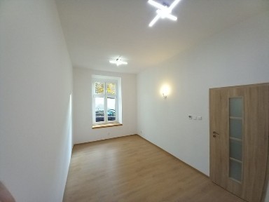 2 - pokojowe mieszkanie 47,06m² na parterze w centrum Łodzi