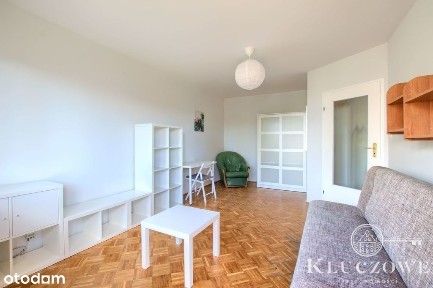 Kawalerka na zamkniętym osiedlu, obok Umk.