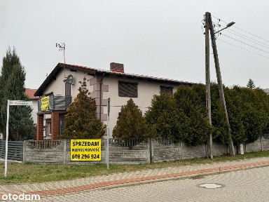 Przestronny dom z potencjałem - 6 pokoi, 2 wejścia, działka 501 m²