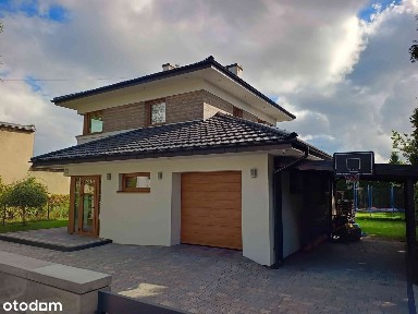 Nowoczesny dom z 4 pokojami w mieście