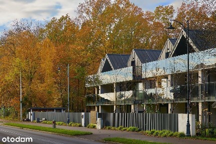 Nowoczesny dwupoziomowy apartament w pierwszej linii brzegowej