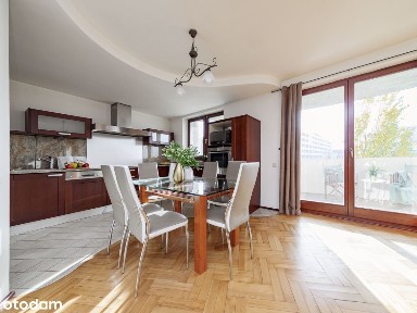 3 pokoje, oryginalny rozkład, świetna lokalizacja