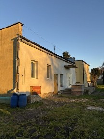 Budynek usługowo/mieszkalny