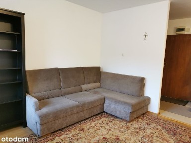 Dwupokojowe mieszkanie z salonem i aneksem kuchennym na os. Wygoda
