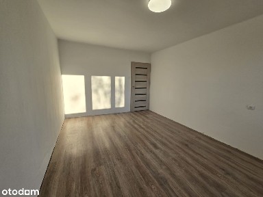 Mieszkanie Dwupokojowe I Rozkładowe I Balkon