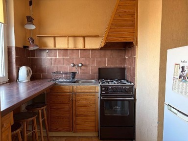 Os. Zwycięstwa, wysokie piętro, przestronna kawalerka, piękny widok !