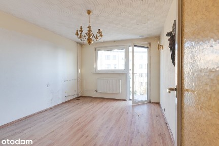 Blok z cegły. Aktualnie zmiana junkersów na ciepłą wodę z cieplika.