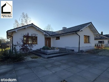Komfortowy, nowoczesny, parterowy dom w Biedrusku