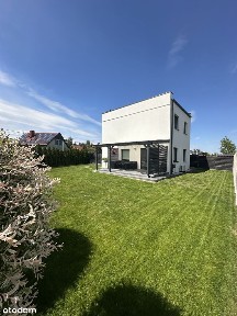 Nowoczesny umeblowany dom jednorodzinny z garażem