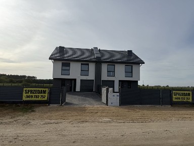POGODNA RESIDENCE - nowoczesny dom w zabudowie bliźniaczej