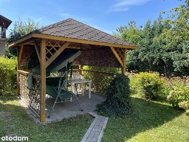 Dom wolnostojący z garażem w super miejscu - BEZPOŚREDNIO - NOWA CENA!