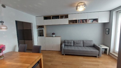 Do wynajęcia b. ładne 3-pok mieszkanie i 60 m2, ul Strumykowa 35.