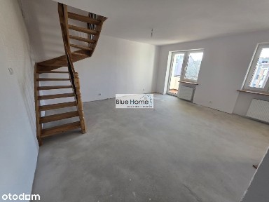 Mieszkanie dwupoziomowe stan deweloperski.