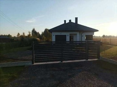 Przestronny dom parterowy z ogrodem