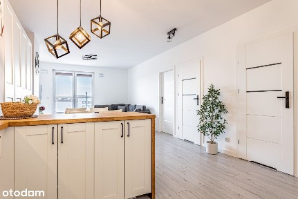 Mieszkanie z Tarasem | Łacina