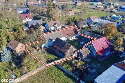 Dom z warsztatem, stodołą i oborą