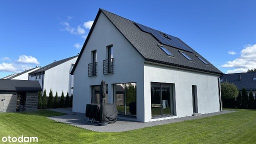 Nowoczesny Dom Jednorodzinny blisko parku i jeziora w Szczecinku