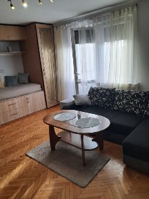 Wynajmę kawalerkę w bloku w centrum Kalisza