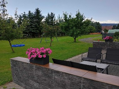 Sprzedam dom z dużą działką