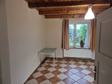 Maly dom do wynajecia