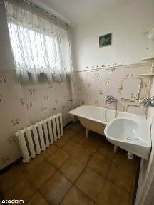 Mieszkanie 47m2, dodatkowa działka 244m2 i pom. gospodarcze 88m2