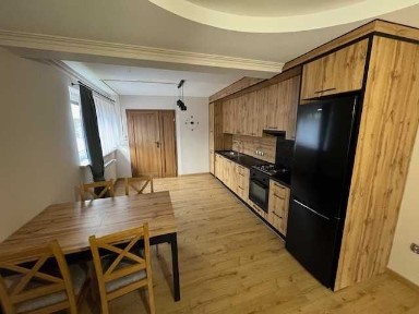 Wynajmę mieszkanie 4 pokoje 80 mkw