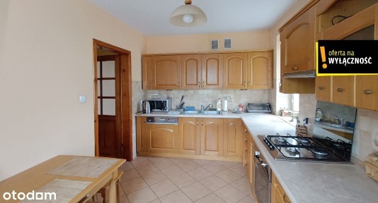 Dom w cichej i spokojnej okolicy