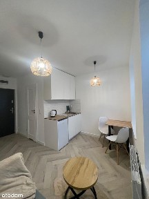 Atrakcyjna kawalerka z po generalnym remoncie w kamienicy!