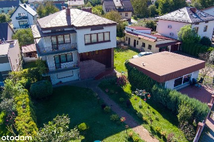 Do sprzedania dom z garażem i budynkiem handlowo-usługowym w Nisku