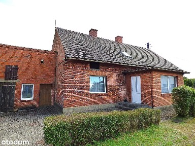 Klimatyczny dom z zabudowaniami of. 2510B