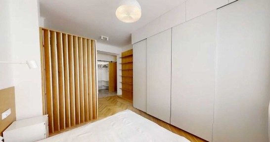 CENTRUM, 2-pokojowe mieszkanie + garderoba, balkon, piwnica, parking