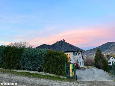 Sprzedam dom parterowy z podpiwniczeniem mieszkalnym