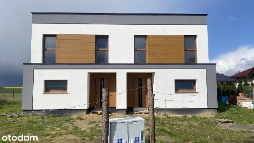 Prawa Połówka Wolna / Wronczyn