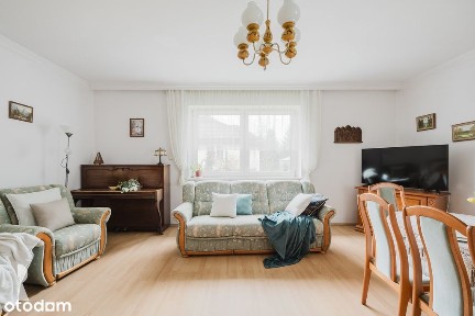 Parterowy dom w Kobylnikach koło Kiekrza