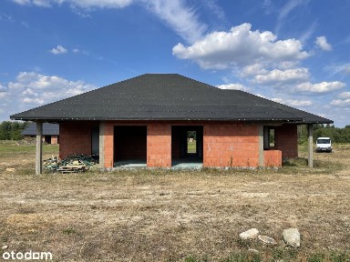 Sprzedam dom wolnostojący Świerczek