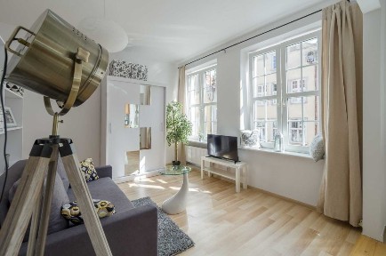 40m2 Studio, Stare Miasto, z wakacjami!