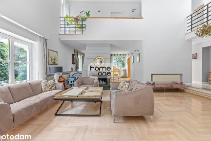 Modernistyczna rezydencja | 450 m2 | 6 sypialni | starodrzew