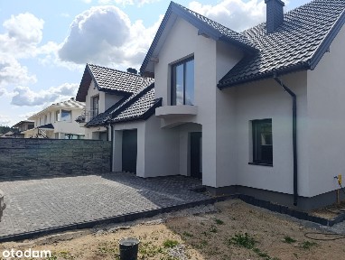 Na sprzedaż dom w zabudowie Bliźniaczej (prawy)