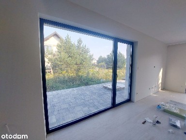 Dom wolnostojący, pod miastem, 3 sypialnie