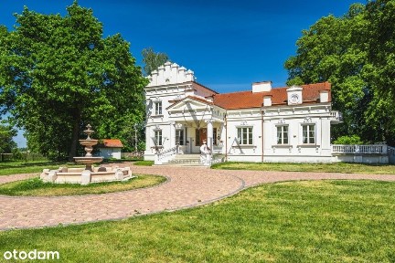 Zrewitalizowany pałac z parkiem blisko Warszawy